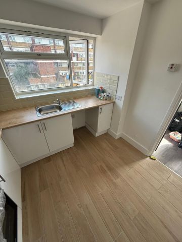 2 Bed Detached House, Plaistow, E13 - Photo 5