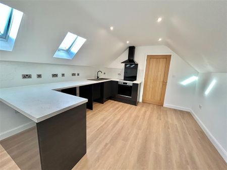 Allen Street, Hucknall, NOTTINGHAM - Photo 2