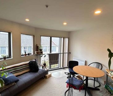 Fully-Furnished Queen St Apartment - Photo 5