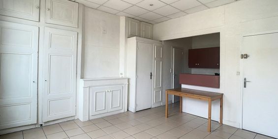 Lyon 6ème : Etage élevé studio avec cuisine équipée - Photo 3