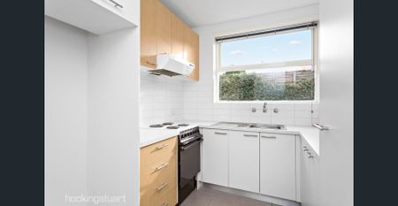 Fresh and Private one Bedroom - Photo 4