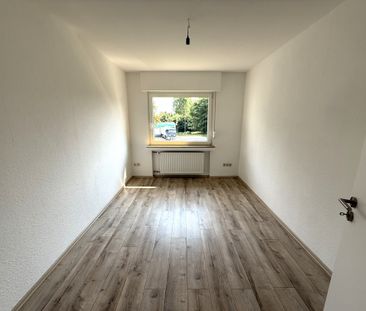 Erstbezug nach Sanierung im Mischgebiet mit A42-Anschluss | 4,5-Zim... - Photo 3