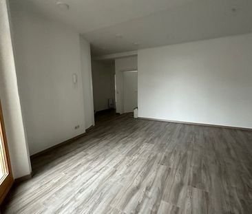 SchÃ¶ne gerÃ¤umige 2 Raum Etagenwohnung in Zwickau Zentrum ab sofor... - Photo 3