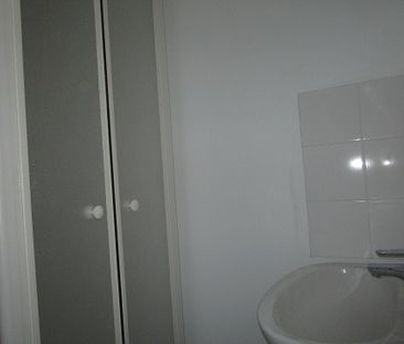 Appartement - 2 pièces - 26 m² - Laval - Photo 2