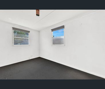 75 Rosemary Crescent, Frankston North, Vic 3200 - Photo 2