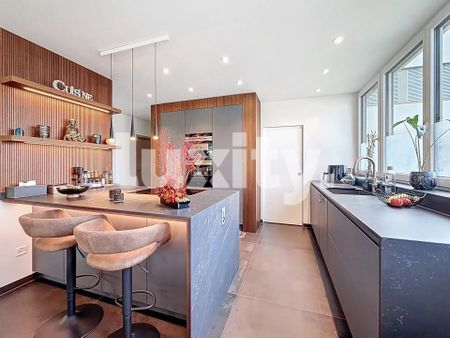 New residence - Superb garden level with exceptional exterior - Photo 5