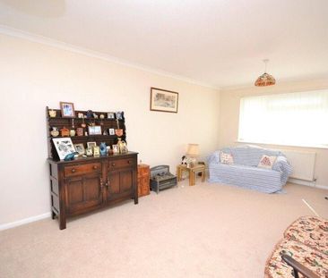 2 bedroom bungalow to rent - Photo 1