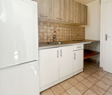 Appartement T2 près de LE COUDRAY MONTCEAUX à louer - Photo 5