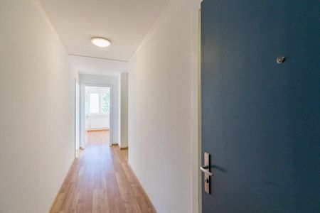 Wohnen in Stadtnähe mit Ausblick ins Grüne - Photo 4