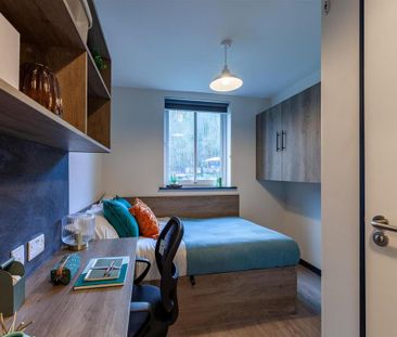 1 bedroom in a flat share to rent - Photo 4