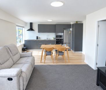 8/32 Akaroa Drive, Maupuia - Photo 2