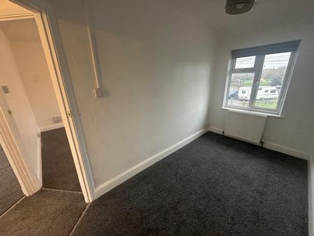 Meads Avenue, Sittingbourne, Sittingbourne, ME10 2BT - Photo 3