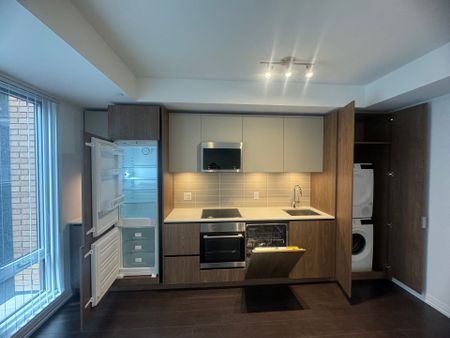 For Lease - 8 Widmer Street Unit# 613, Toronto, Ontario - Photo 5