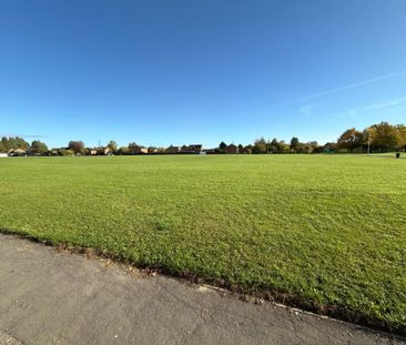 3 bedroom terraced house to rent - Photo 6