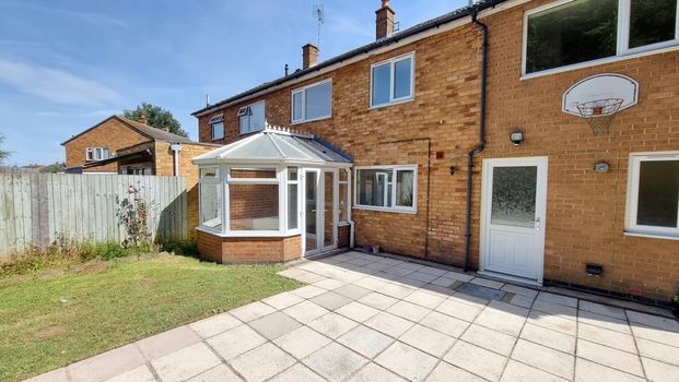 5 bedroom semi-detached house to rent - Photo 1