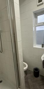 1 bedroom bedsit to rent - Photo 3