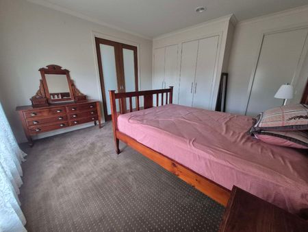 Eynesbury - Photo 3