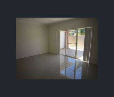 EXECUTIVE VILLA - Photo 1