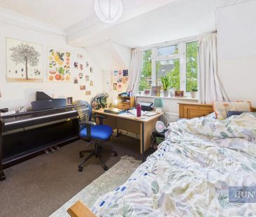 4 bedroom terraced house to rent - Photo 2