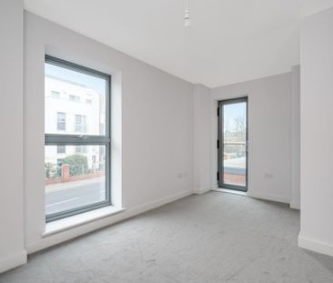 Queens Road, Weybridge, Surrey, KT13 - Photo 4