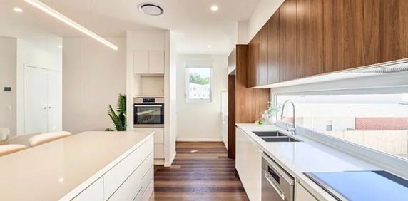 Albany Creek - Photo 2