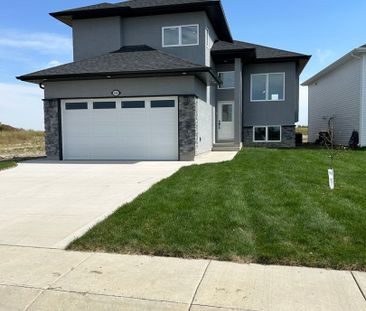 Brand New 2 Bedroom Lower Unit in Aspen Ridge - Photo 5