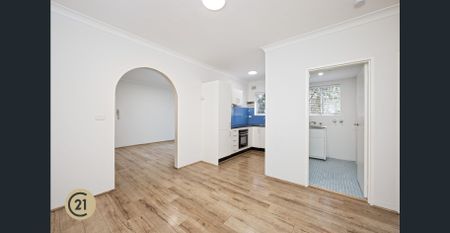 Modern 2-Bedroom Unit in Prime Location – Walk to Station, Shops & Schools - Photo 5