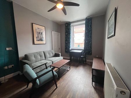 1 bedroom flat to rent - Photo 2