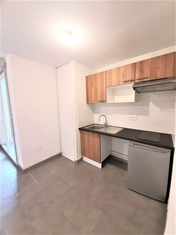 Location Appartement 1 pièce 28m² COLOMIERS 31770 - Photo 4