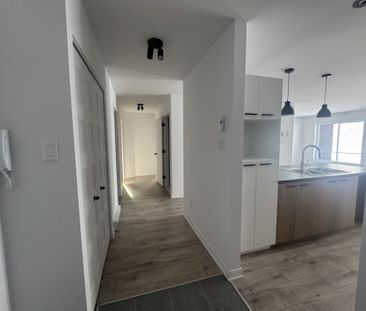 5 1/2 Neuf à Louer - 1er Juillet Ou Aout - Photo 2