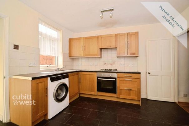 2 bedroom terraced house to rent - Photo 1