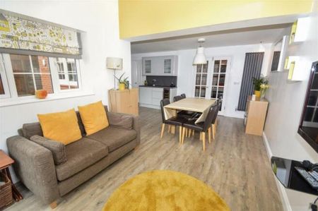 4 bedroom house to rent - Photo 2