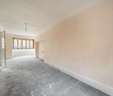 3 bedroom apartment to rent - Photo 4