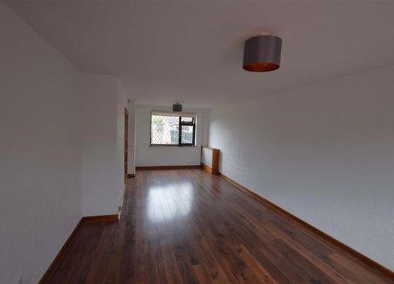 3 bedroom house - terraced to rent - Photo 1