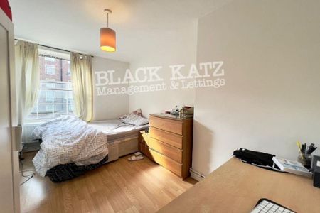 4 bedroom apartment to rent - Photo 3