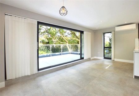 Hadham Road, 116 Hadham Road, Bishops Stortford, Herts - Photo 2