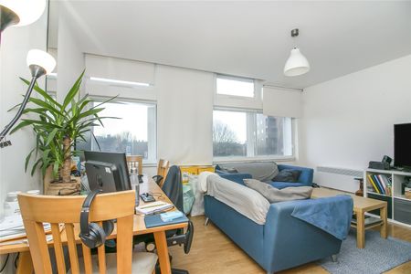 Newington Causeway, London, SE1 6DX - Photo 3