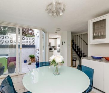 2 bedroom terraced house to rent - Photo 4