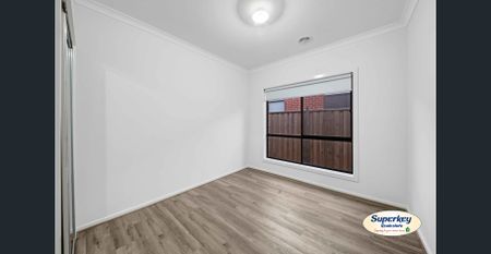 Modern Family Home in STRATHTULLOH VIC! - Photo 3