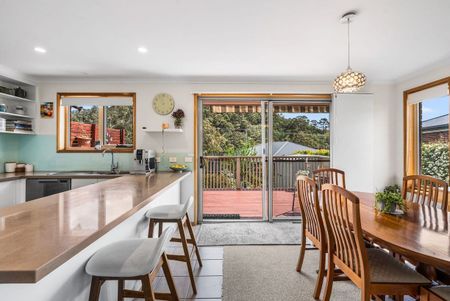 Quality Cambridge Home Offering Comfort and Convenience - Photo 3