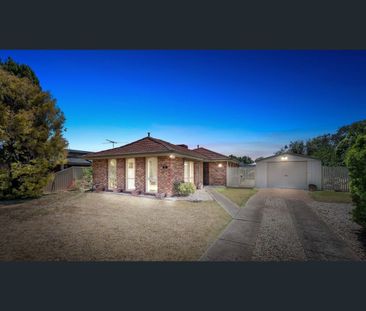 11 Bishop Place, Melton West, Vic 3337 - Photo 5