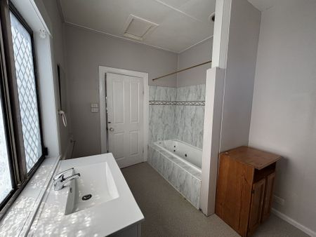 32 Elizabeth Street, Devonport TAS 7310 - Photo 5