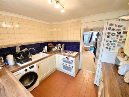 2 bedroom terraced house to rent - Photo 5
