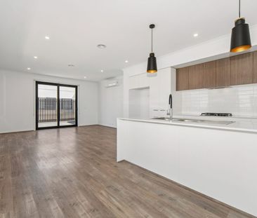 Modern and Stylish 3 level Townhouse - Photo 6