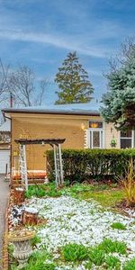 For Lease - 230 axminster Drive, Richmond Hill, Ontario - Photo 3