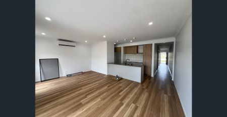 Brand new 3 bedroom home! - Photo 4