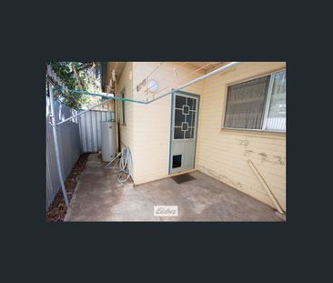 Affordable One Bedroom Unit Centrally Located - Photo 6