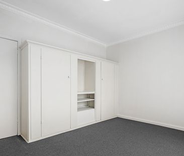 14 Rotherwood Drive, Malvern East VIC 3145 - House For Rent | Domain - Photo 2