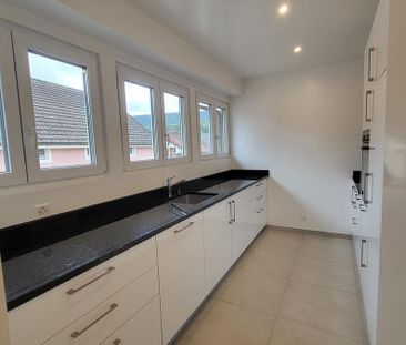 Charming 2.5-room attic apartment in Val-de-Travers - Photo 2