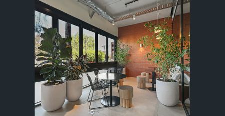 Unfurnished 2 Bed, 2 Bath – Get Up to 12 Weeks Free Rent! - Photo 5